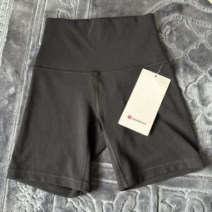NWT LULULEMON Align HR Short 6”